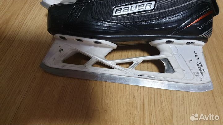 Коньки хоккейные вратарские