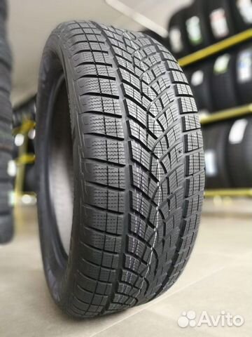 Goodyear UltraGrip Ice SUV 225/65 R17 102T