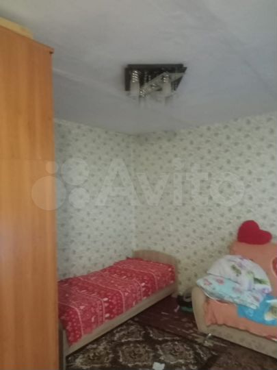 Комната 27 м² в 2-к., 2/5 эт.