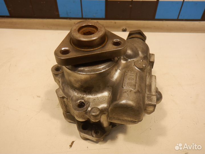 Насос гидроусилителя Range Rover LM 5.0 л V8