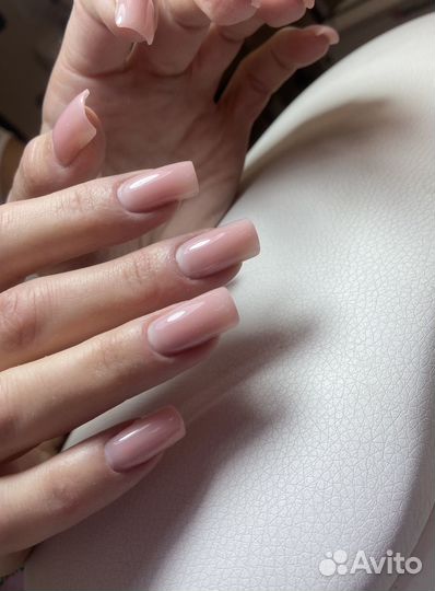 Маникюр с покрытием гель-лаком