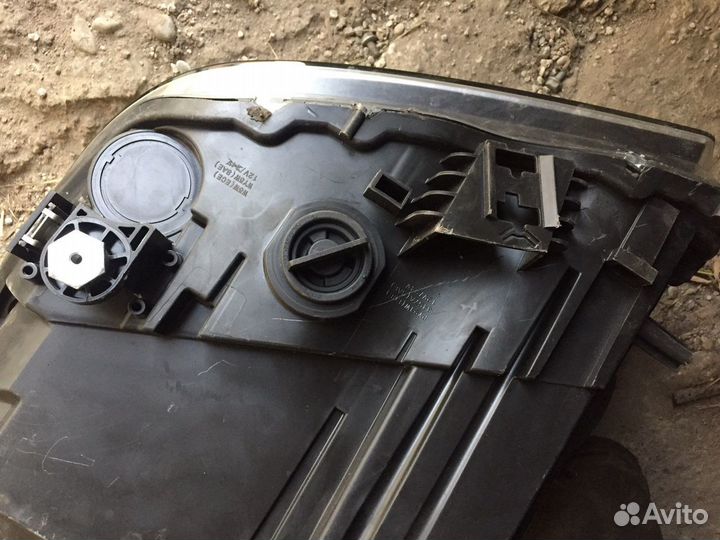 Правая фара на мерседес SLK W172