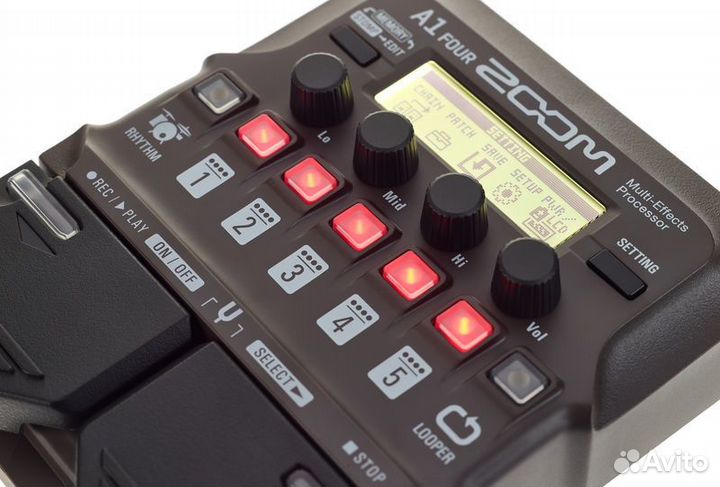 Процессор Zoom A1 four