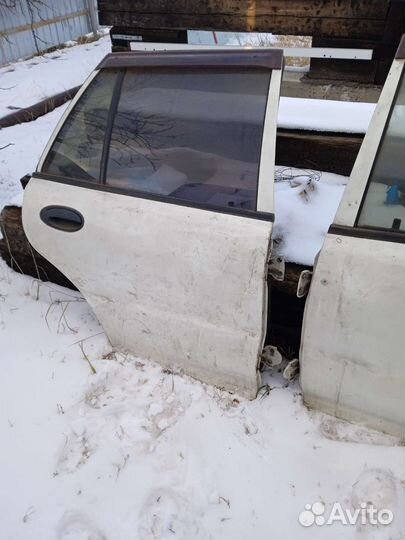 Mitsubishi Libero 2000 г.в. Двери