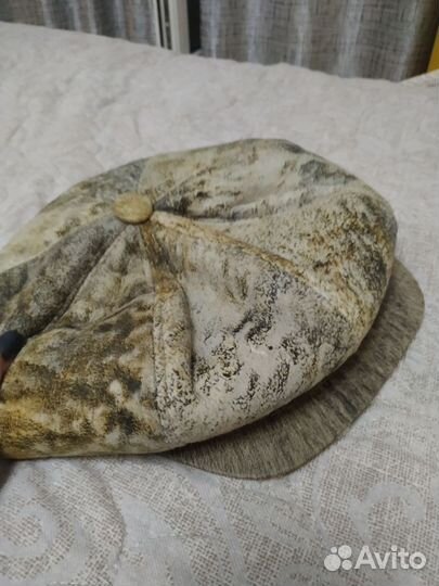 Кепка кожаная женская