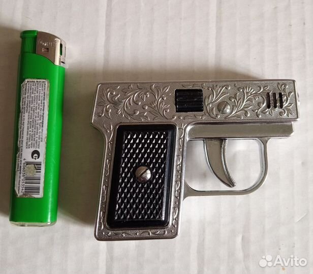 Зажигалка бензиновая