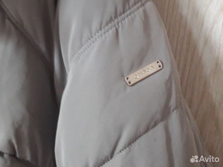 Пуховик женский.58-62раз.очень тёплый и лёгкая