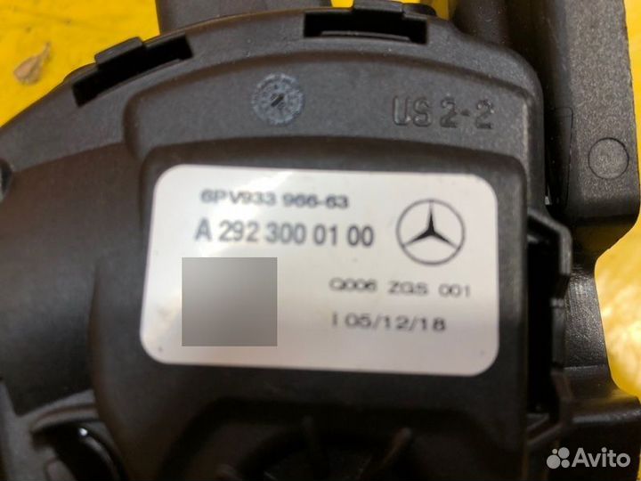 Педаль газа Mercedes Gle W166