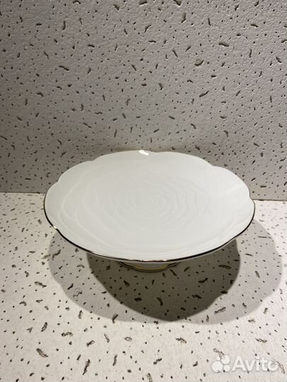 Фруктовница на ножке