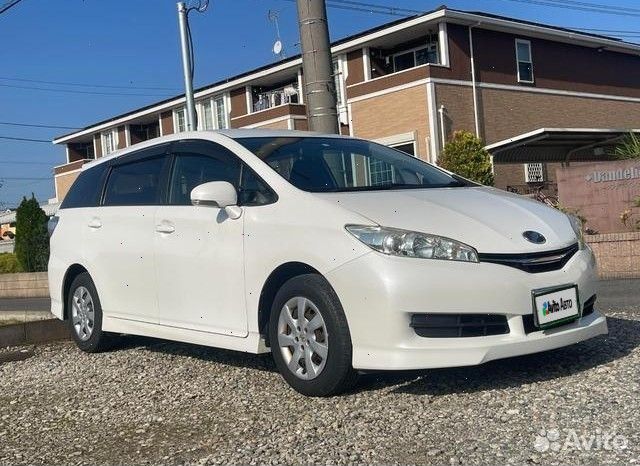 Toyota Wish 1.8 CVT, 2014, 74 500 км