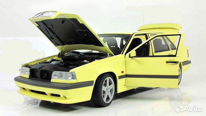 Вольво Volvo 850 T-5R 1995 Седан Autoart 1:18