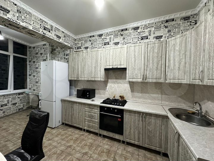 2-к. квартира, 66 м², 6/11 эт.