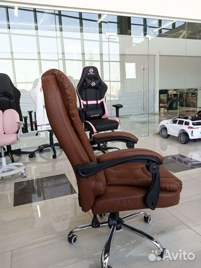 Офсиное кресло для начальника