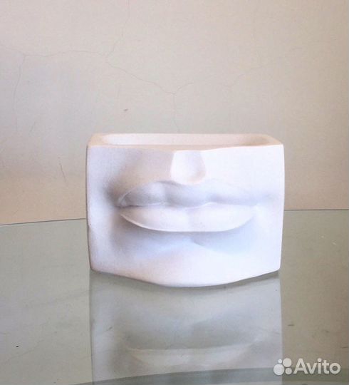 Кашпо Губы Давида