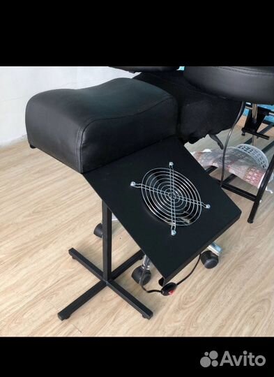 Вытяжка для педикюра