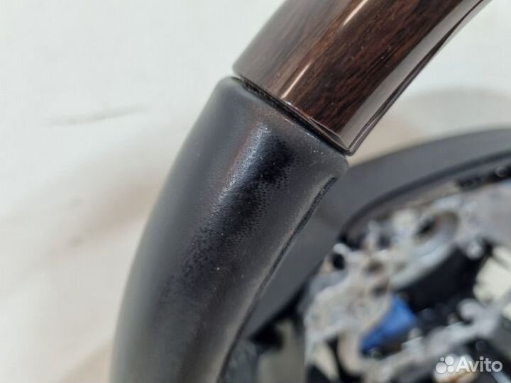 Руль Toyota Land Cruiser 200 2016-2022