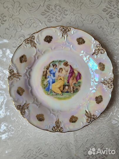 Тарелки от сервиза 