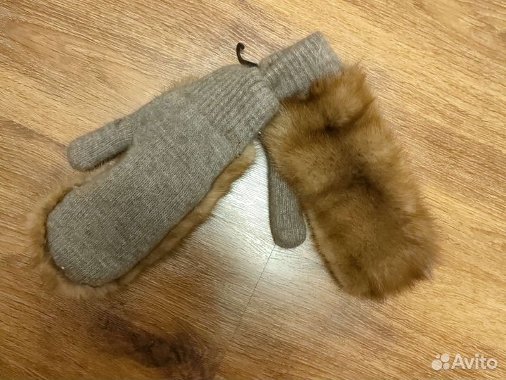 Варежки с мехом норки