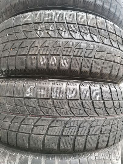 Bridgestone Blizzak WS-60 215/60 R16