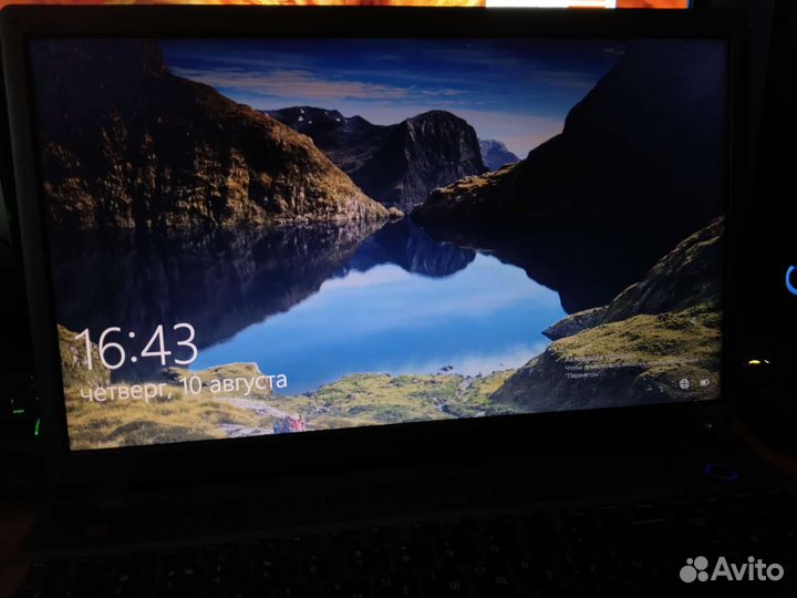 Ноутбук samsung i5 3210 2.5 GHz/ gt 650m 2gb / 8gb