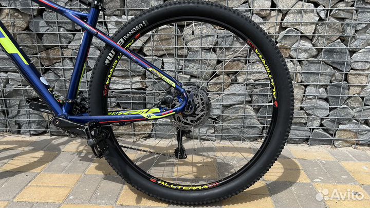 Велосипед GT avalanche elite 29