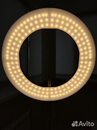 Кольцевая лампа профессиональная Okira 35см