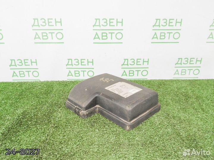 Крышка блока предохранителей Volvo S60, V70, S80