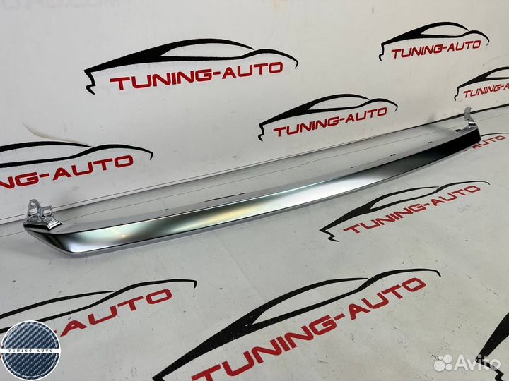 Нижний молдинг решётки радиатора RX35