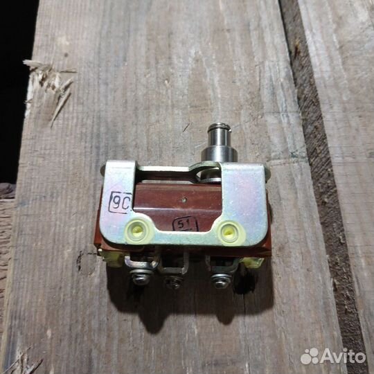 Микропереключатель А812В