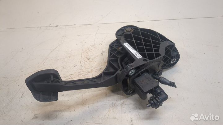 Педаль сцепления Volkswagen Passat 6, 2008