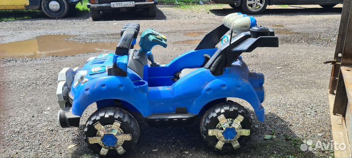 Детский электромобиль бу