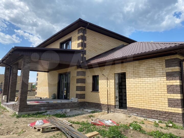 Дом 230 м² на участке 10 сот.