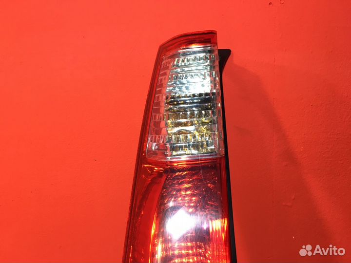 Фонарь для Honda CR-V 2 N22A2 2.2L (Б/У)