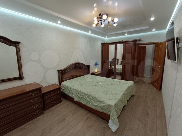 2-к. квартира, 75 м², 8/10 эт.
