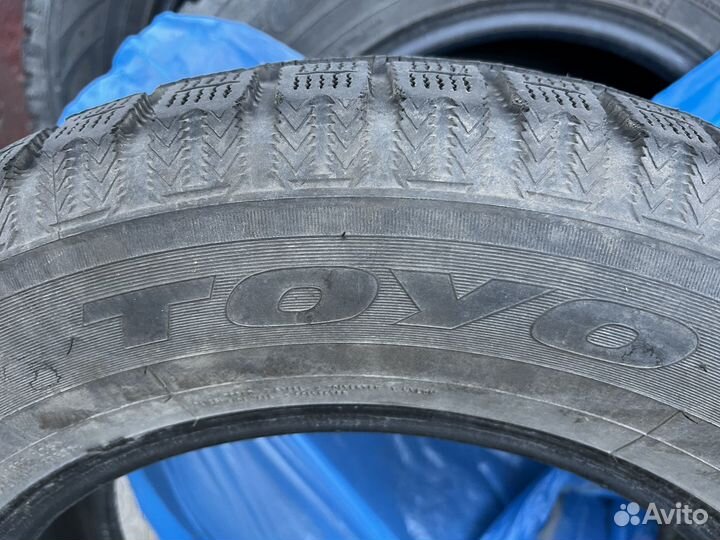 Toyo Observe GSi-5 215/65 R16