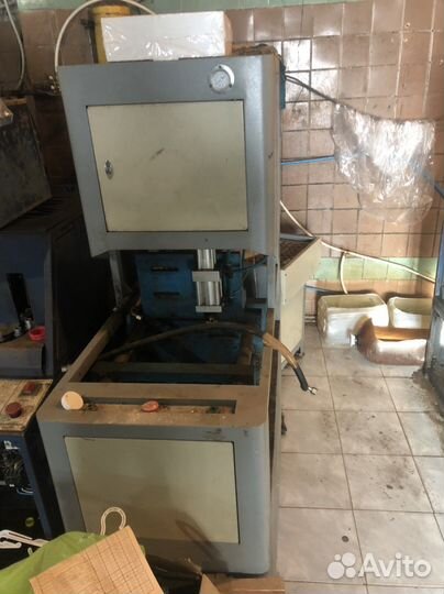 Полуавтомат выдува Пэт бутылок