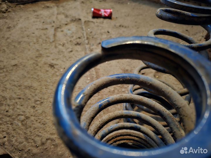 Пружины с занижением на Toyota Camry Gracia