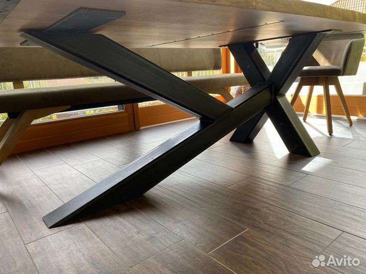 Стол обеденный в стиле лофт