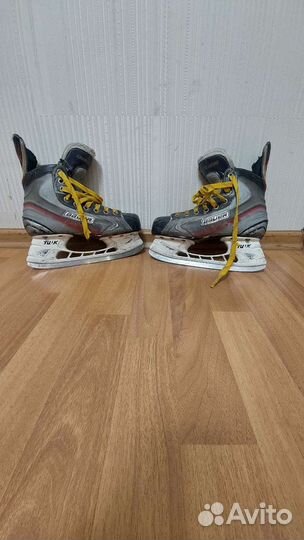 Коньки хоккейные Bauer