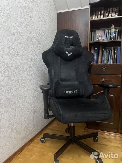 Компьютерное кресло VIking Aero Knight