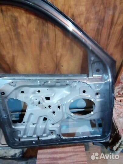 Автомобильные двери