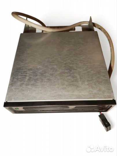 Карт ридер в отсек 2,5