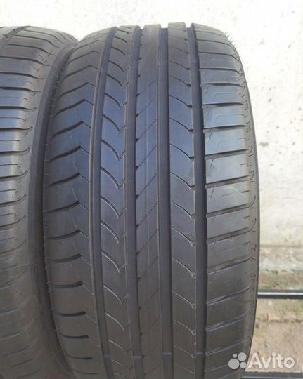 Goodyear EfficientGrip 245/45 R18 100V