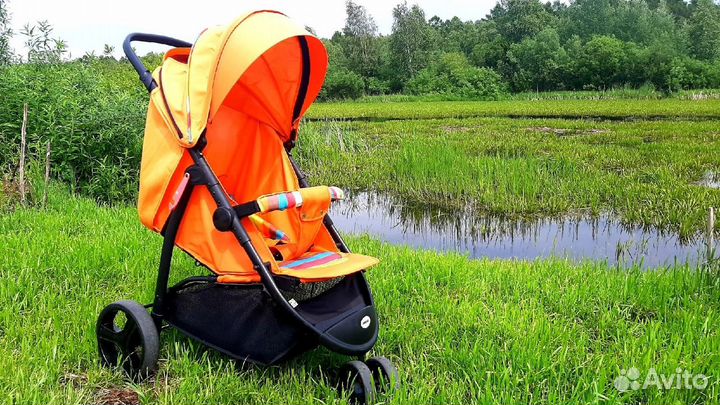 Прогулочная коляска (мальчик/девочка)