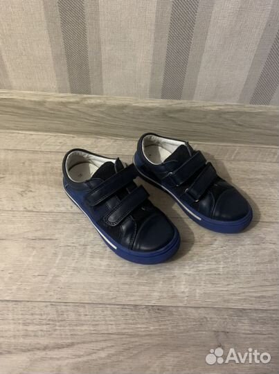 Кроссовки bartek