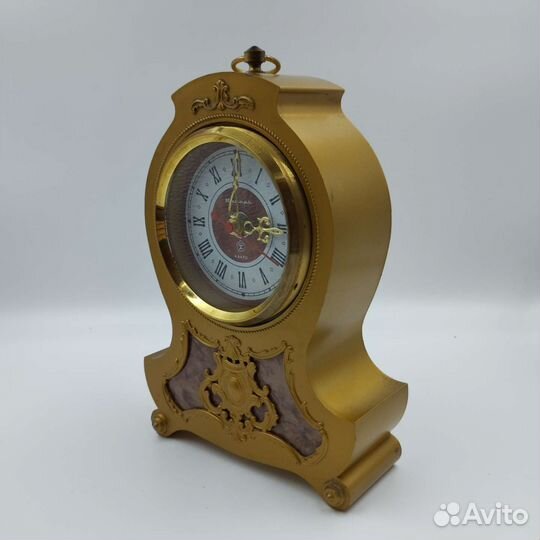 Настольные часы 