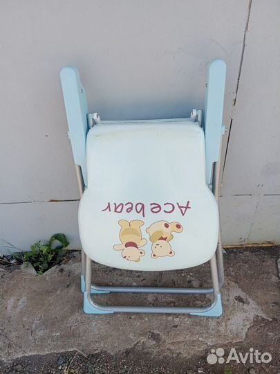 Продам стул детский