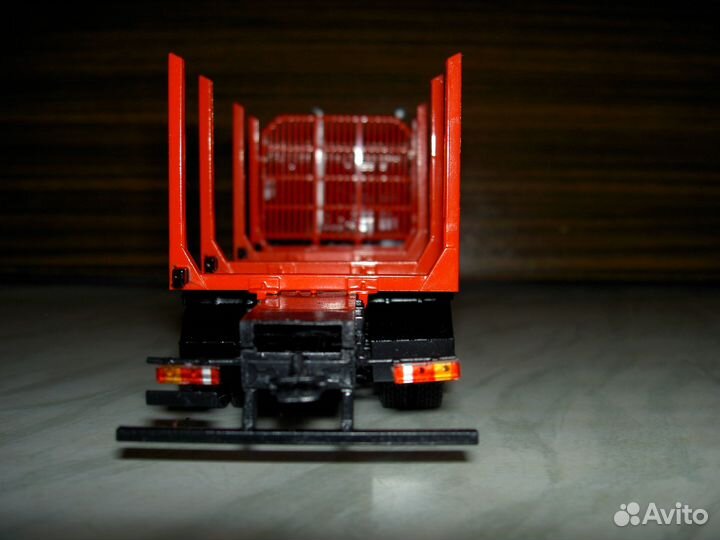 Маз-6303-сортиментовоз 1/43 /автоистория