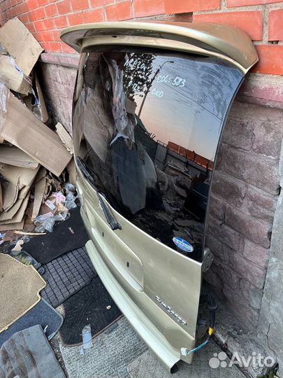 Дверь багажника Toyota Funcargo NCP20