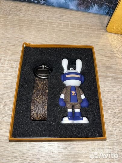 Брелок louis vuitton